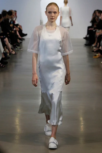 Look 5